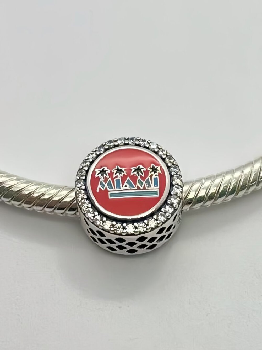 Pandora Miami Exclusive Charm - Picture 2 of 3